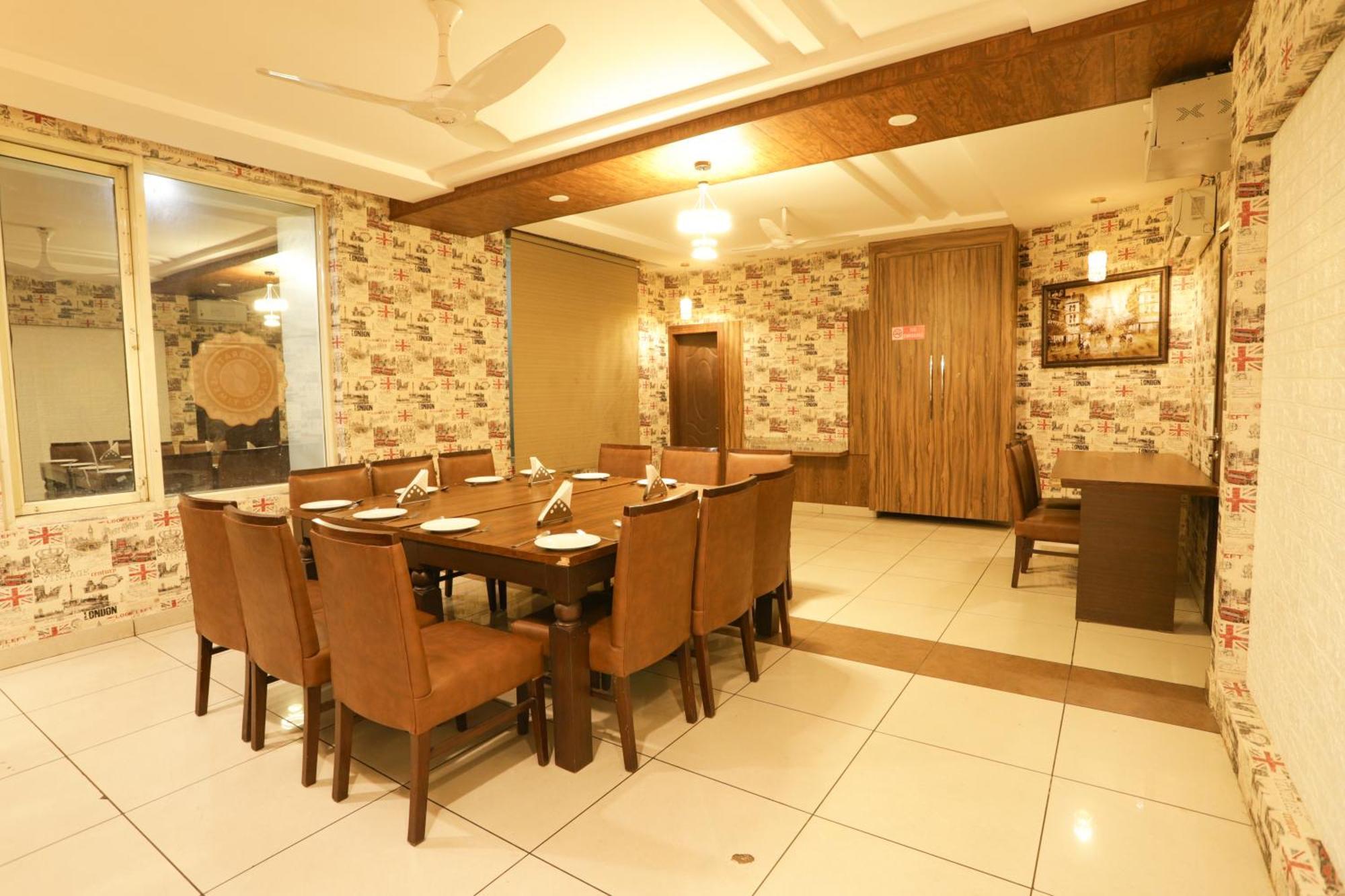 Hotel Razia Inn Hisar Exterior photo