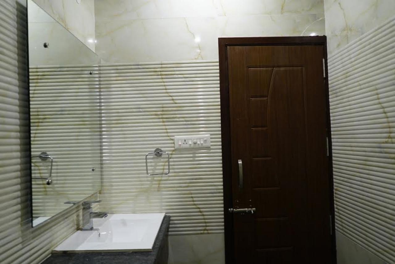 Hotel Razia Inn Hisar Exterior photo