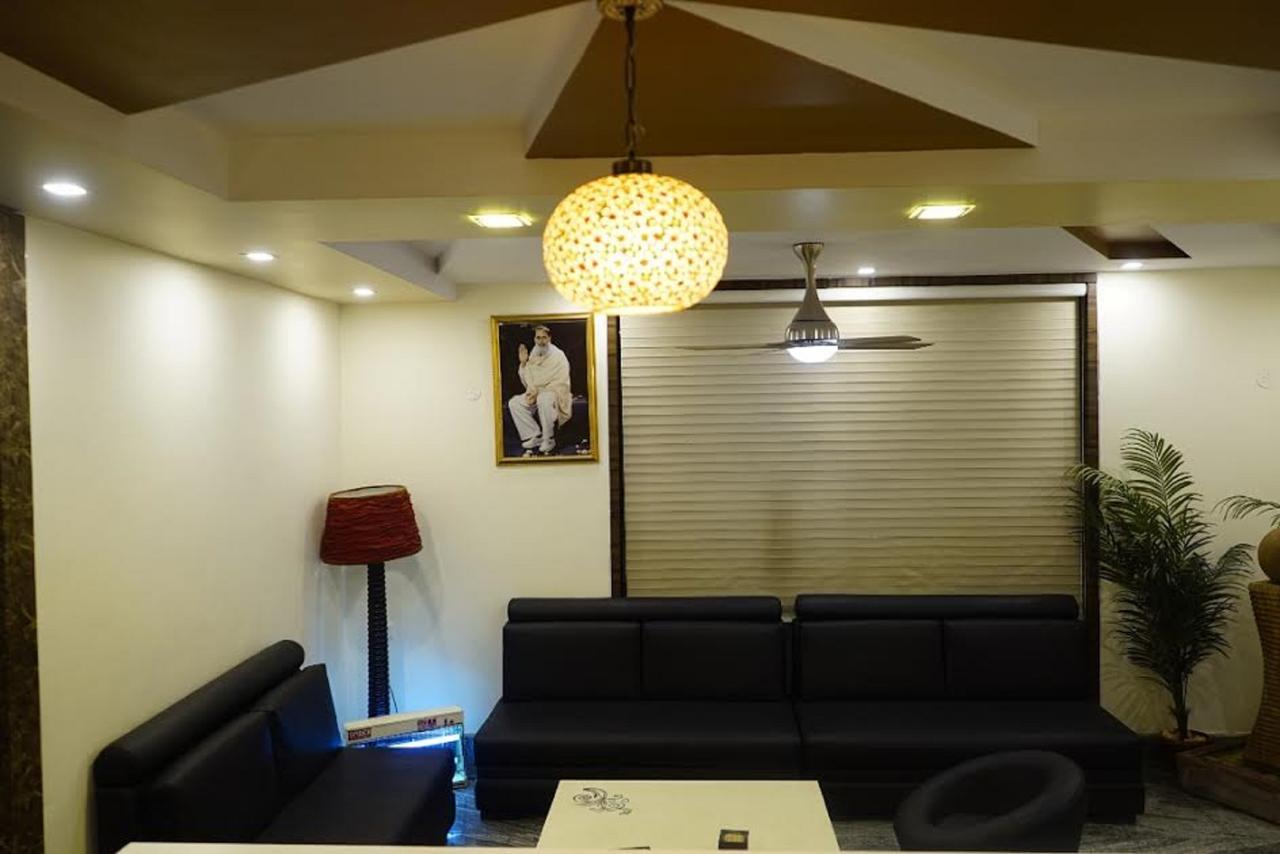 Hotel Razia Inn Hisar Exterior photo